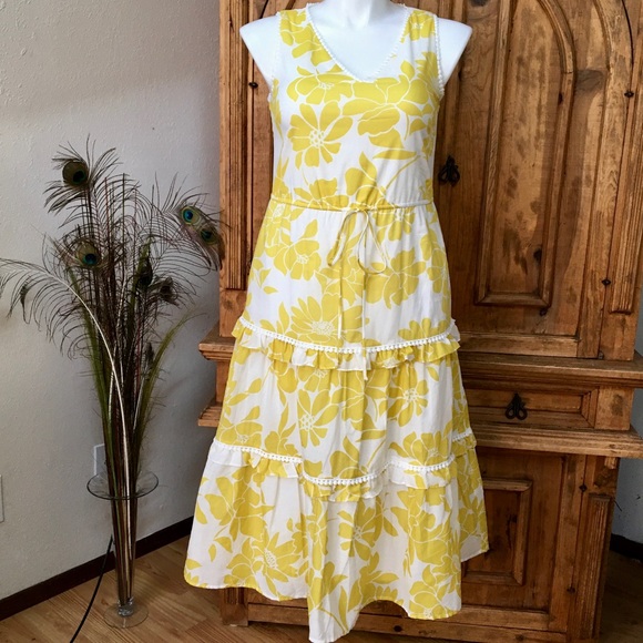 Roz & Ali Dresses & Skirts - Roz & Ali | Yellow & White Beautiful Dress